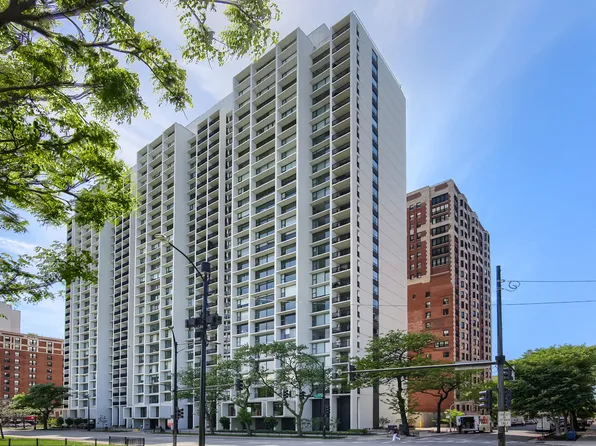 3200 N Lake Shore Dr APT 708, Chicago, IL 60657