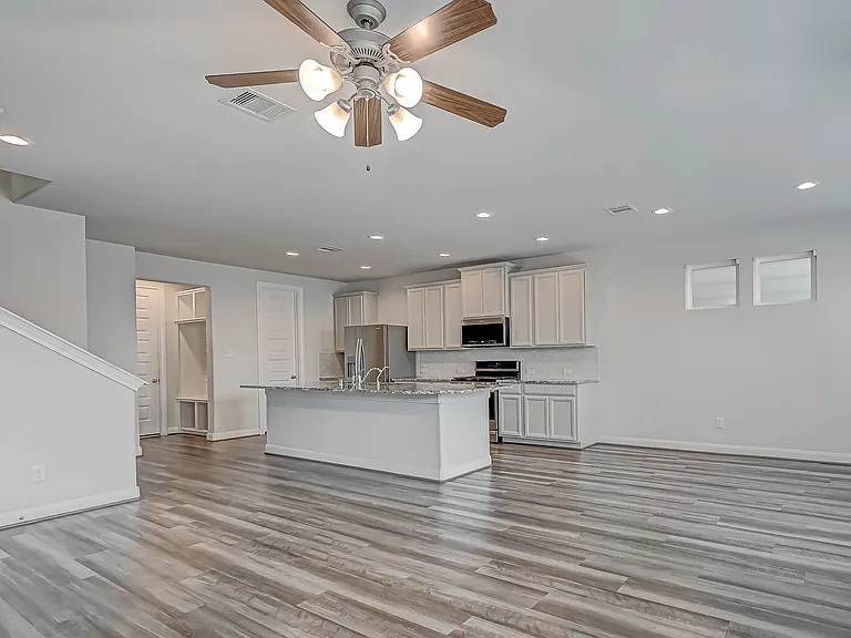 9905 Brickhouse Dr — Photo 5