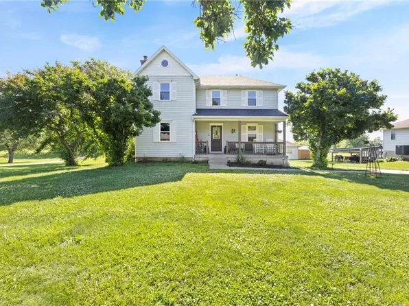915 N 5th St, Drexel, MO 64742