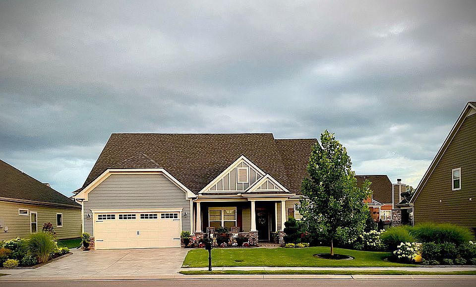 2nd image of 4447 Rubicon Dr