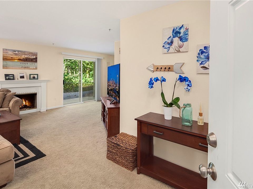 1st image of 12611 109th Ct NE APT J103