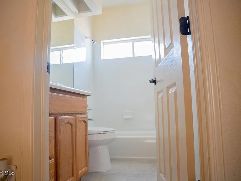 804 Bonnie Ct — Photo 32