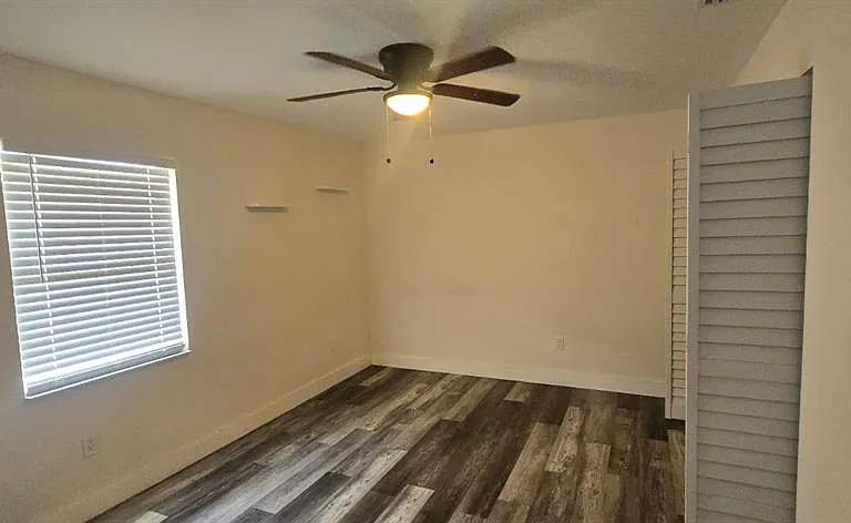 17319 Terry Ave — Photo 8