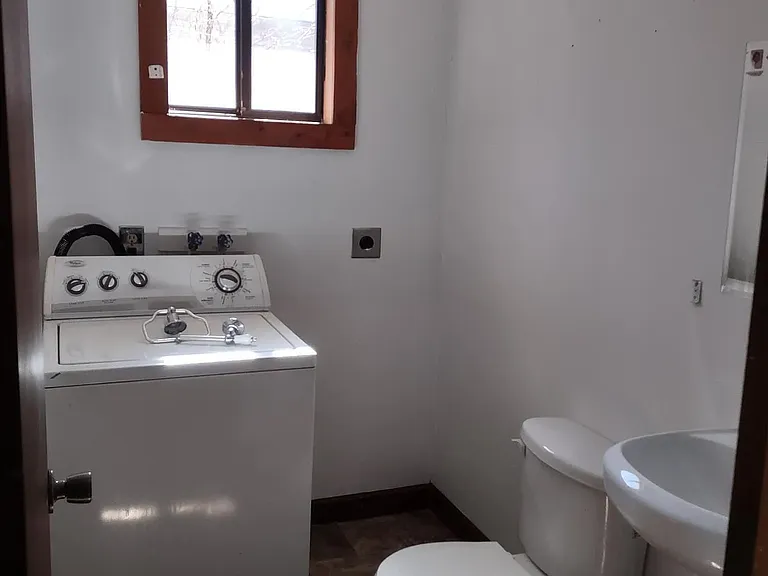 9095 Idlewild Dr — Photo 4