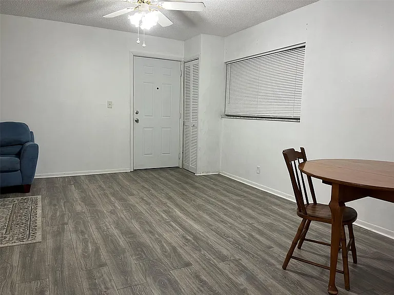 4135 NW 88th Ave #201 — Photo 4