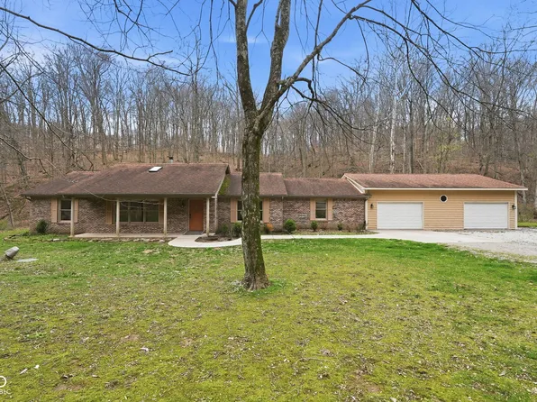 440 Daugherty Rd, Nashville, IN 47448