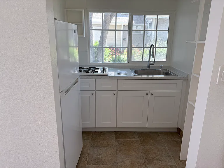 806 W Hamilton Ave — Photo 6