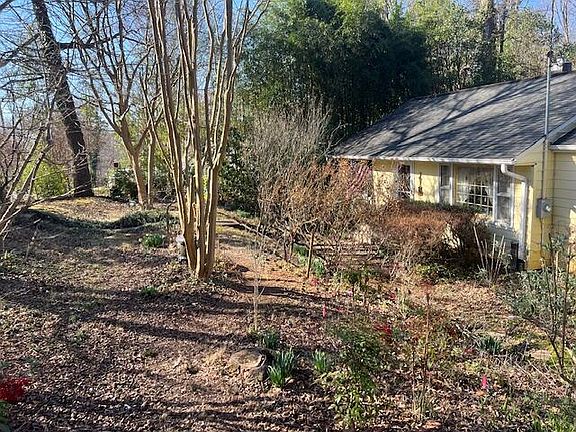 4th image of 720 Prospect Hill Dr