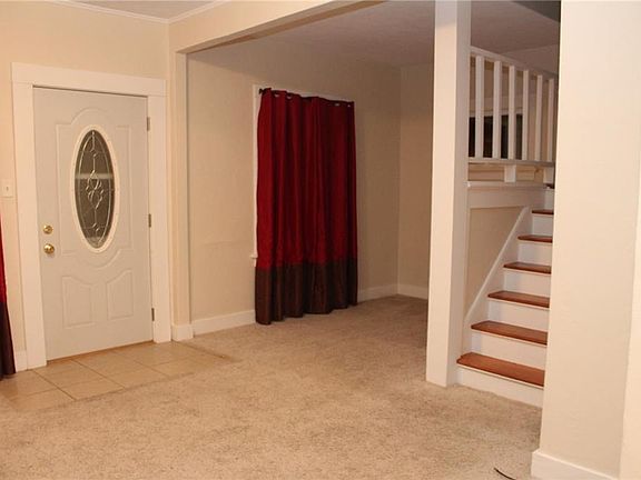 2nd image of 1520 D Ave NE
