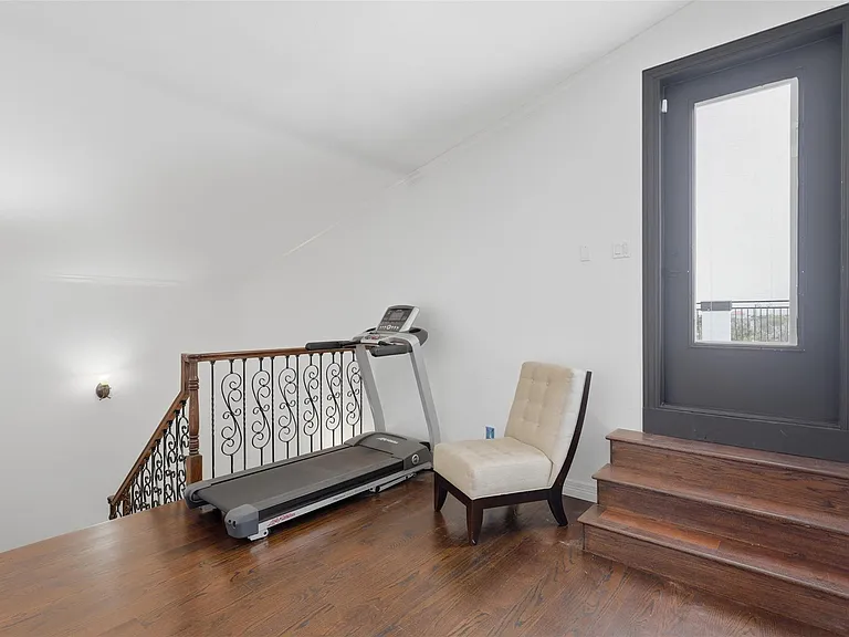 5330 Fayette St — Photo 29