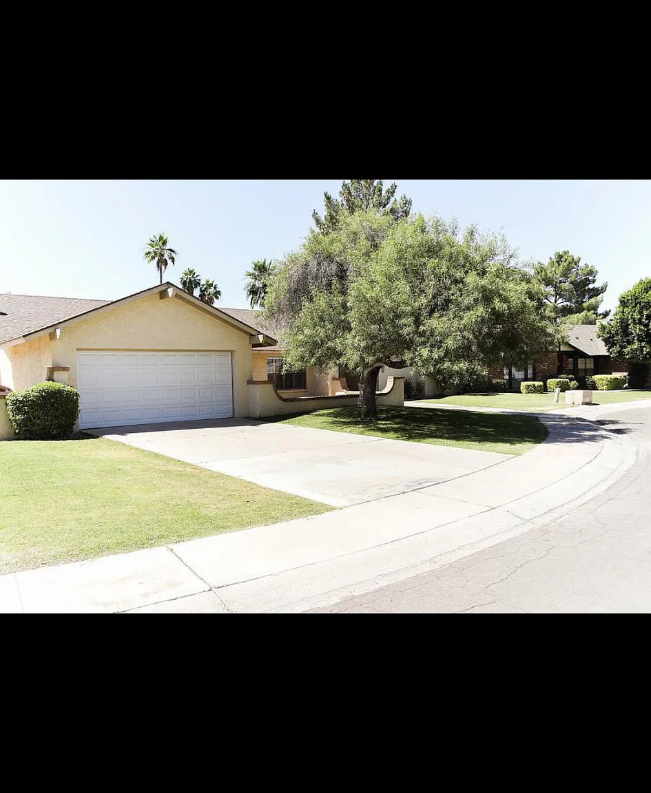 3 bed, 2100 sqft, $4,200 — Photo 4