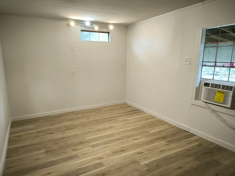 609 Lazy Acres Cir — Photo 15