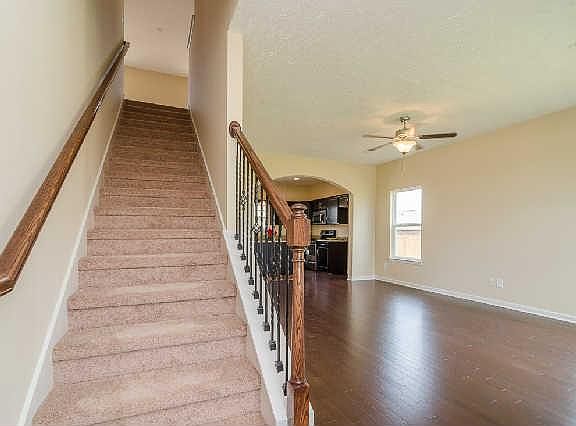 2nd image of 1092 Campbell Ave #116-lot 5