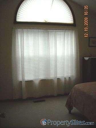 1st image of 85 Arlington Dr