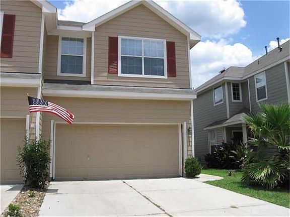 3rd image of 9005 Elm Drake Ln