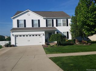 3276 Pine Run Dr, Swartz Creek, MI 48473
