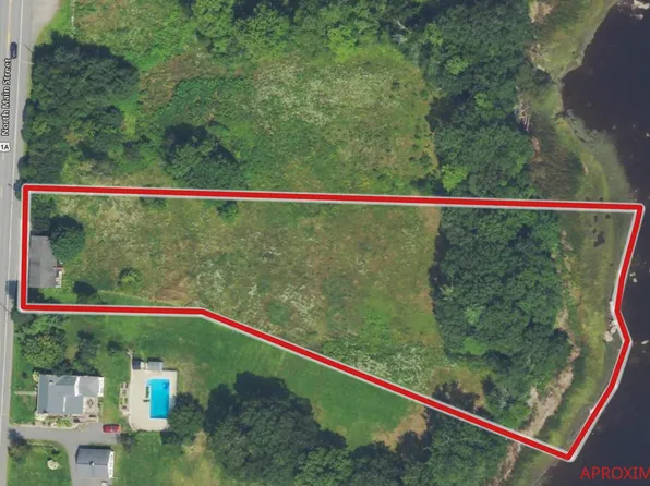 865 N Main Street, Winterport, ME 04496