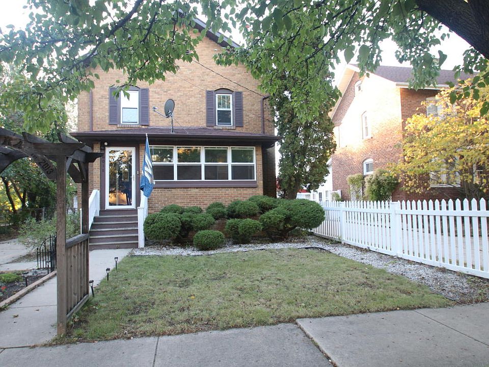 2nd image of 6018 59th Ave