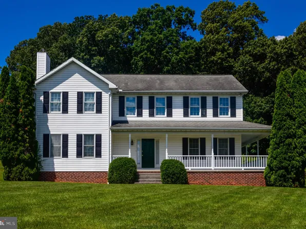 96 S School Rd House B, Thomasville, PA 17364