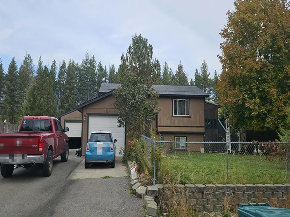 6707 W Timberline St, Rathdrum, ID 83858