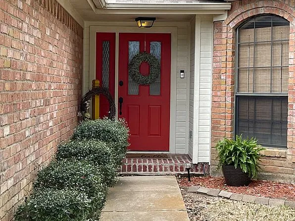 89 Delmore Dr, Hillsboro, TX 76645