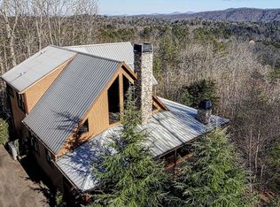 940 Whispering Lake Dr, Blue Ridge, GA 30513