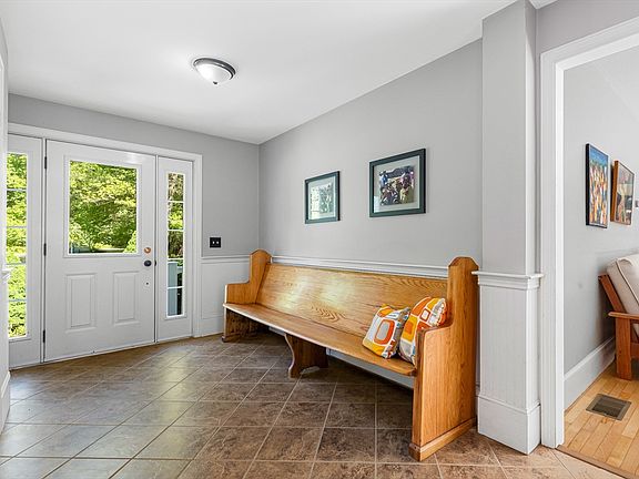 5th image of 60 Prospect St
