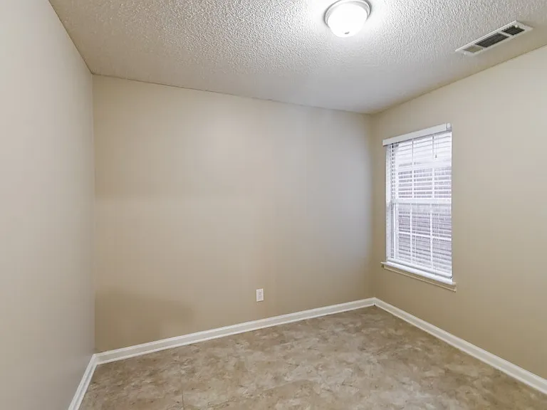 3542 E Regency Park Cir — Photo 13