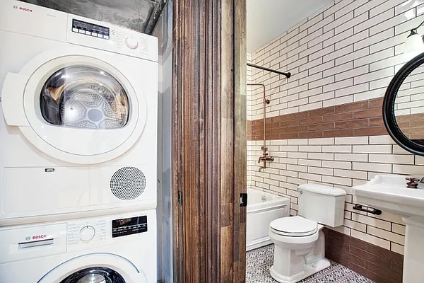 Rented by EXR | media 3