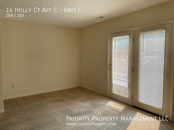 5th image of 14 Holly Ct APT C