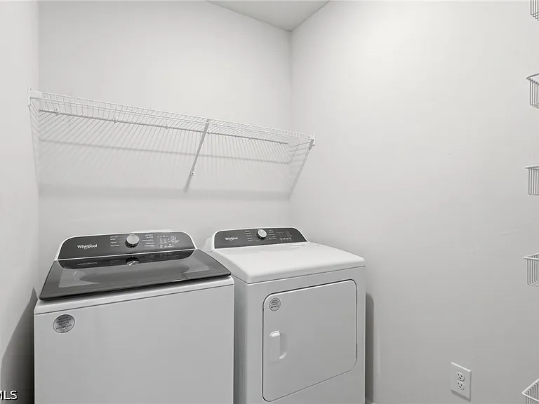 44197 Frontier Dr — Photo 21