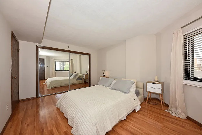 1633 N Prospect Ave #5F — Photo 7