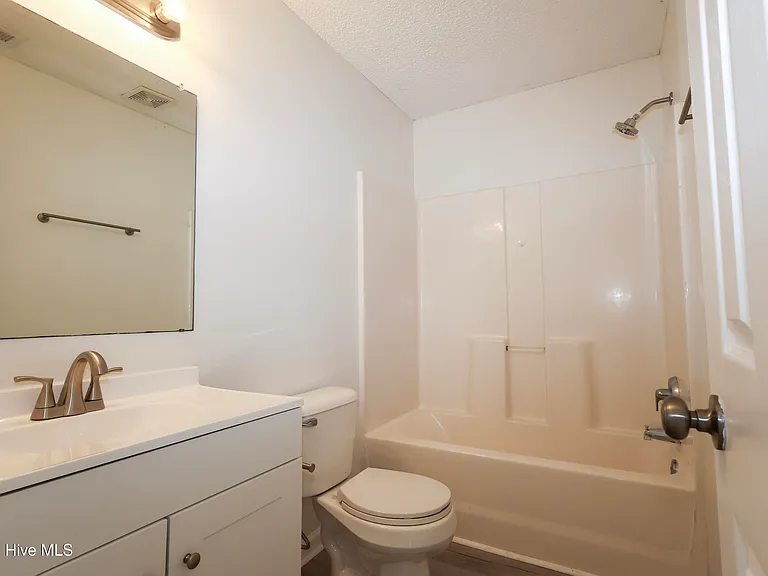 209 Mesa Ln — Photo 11