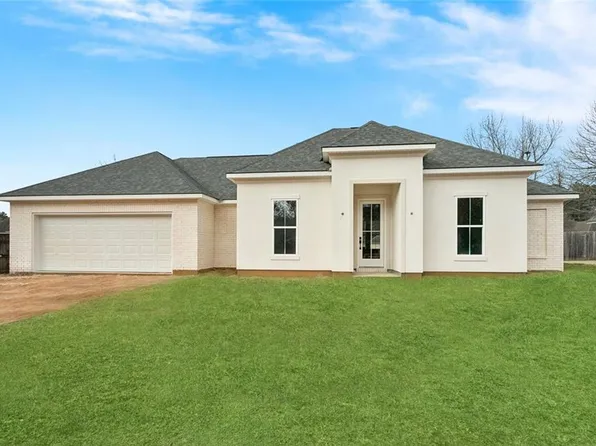450 Autumn Wind Ln, Mandeville, LA 70471