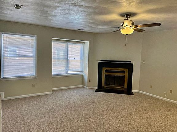 5th image of 519 W 20th St APT 305
