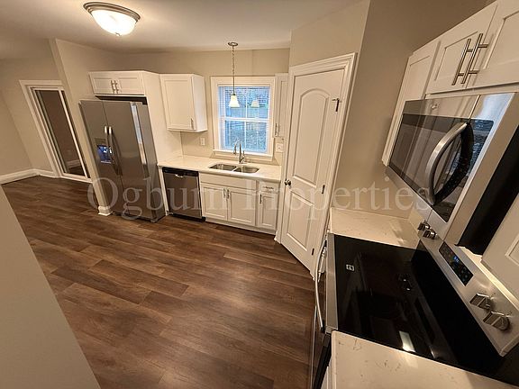 5th image of 500 N Dunleith Ave