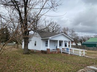 301 N Otis Ave, Gentry, AR 72734