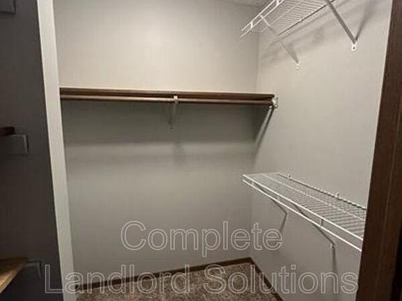 4th image of 1712 E Morgan Dr