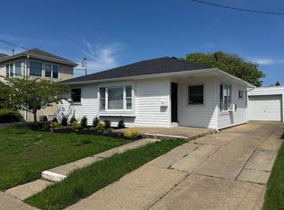 74 Bermuda St, Atlantic Beach, NY 11509