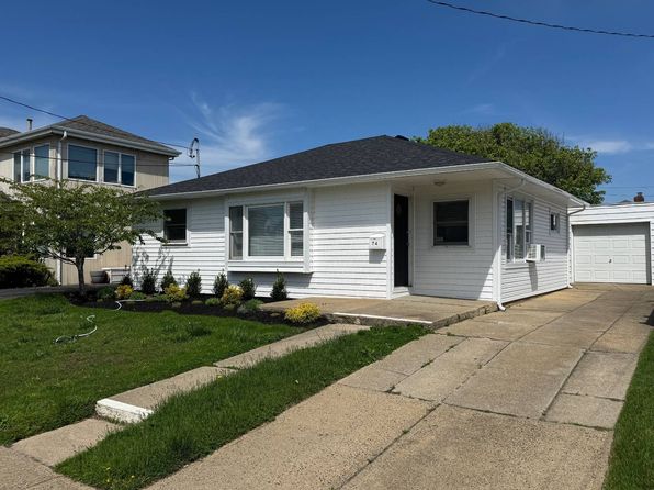 74 Bermuda St