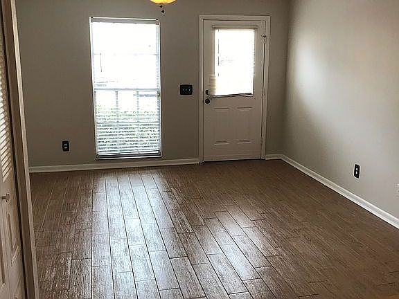 2nd image of 3360 W Wyoming Cir