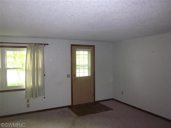 4th image of 3706 E Shore Dr