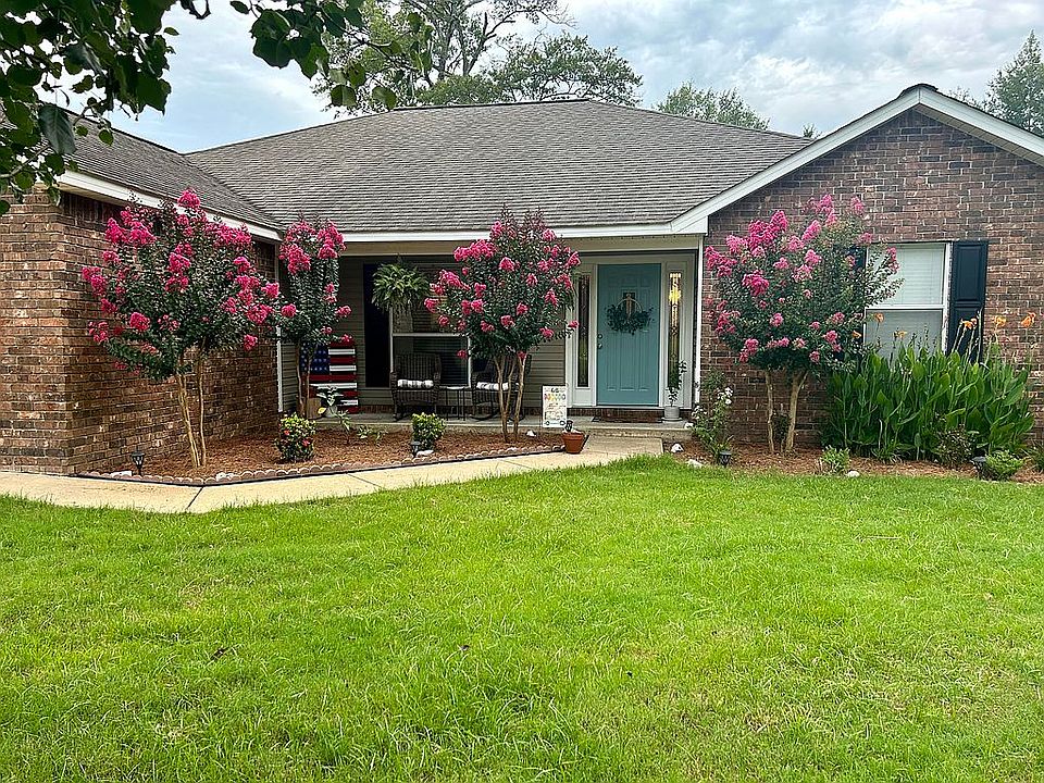 1st image of 3 Summerwood Dr