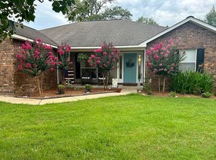 3 Summerwood Dr, Magnolia, AR 71753