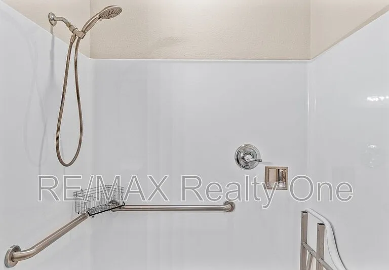 6148 N Imperial Point — Photo 16
