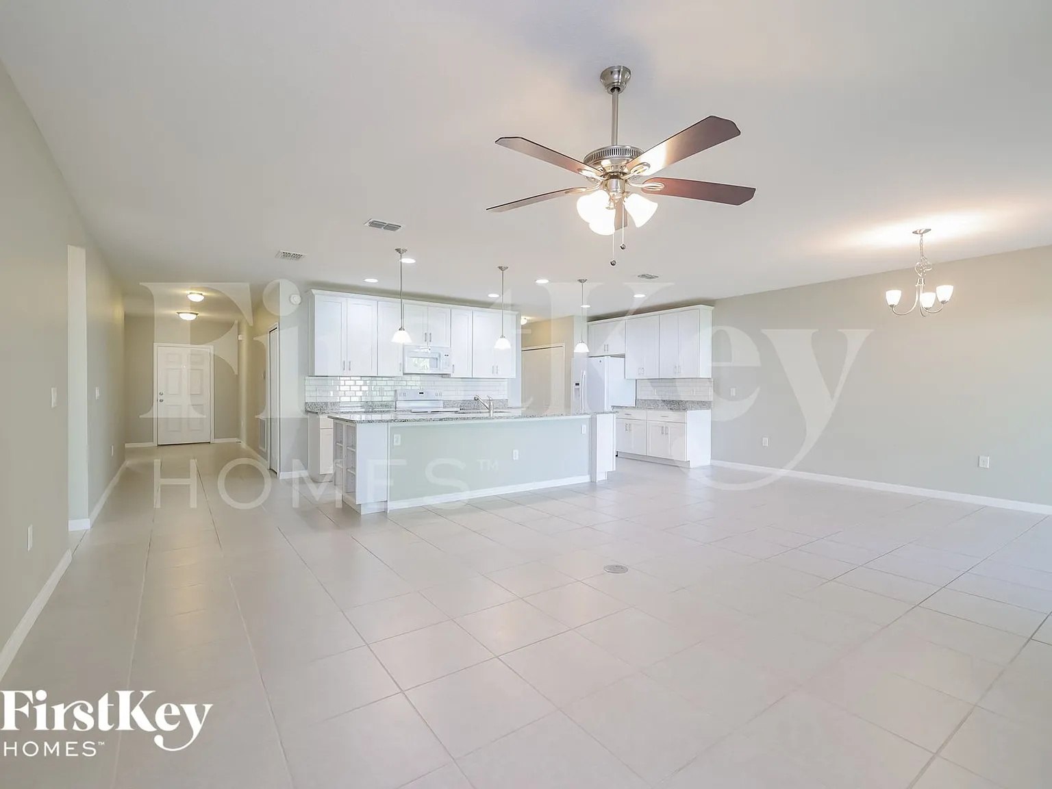 3 bed, 2.0 bath, 2014 sqft, $2,190 — Photo 3