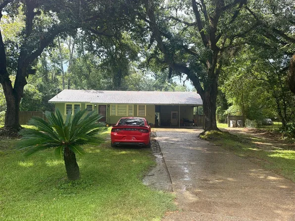 845 W Magnolia Dr, Baker, LA 70714