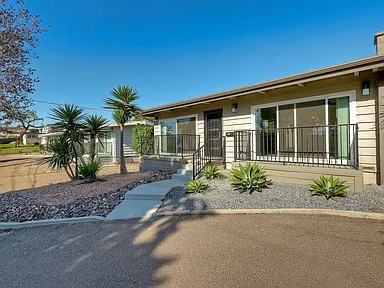 935 Club View Terrace