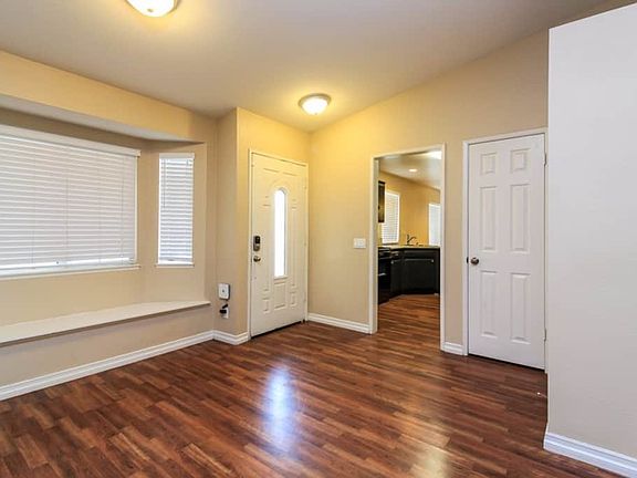 3rd image of 2335 Bayberry Way