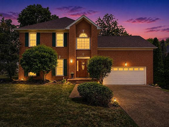 2nd image of 304 Harpeth View Cir